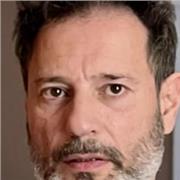 Profesor de física y química da clases particulares a todas las edades